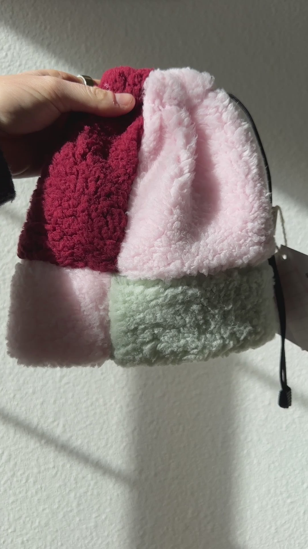 Send x Big Toe Beanie